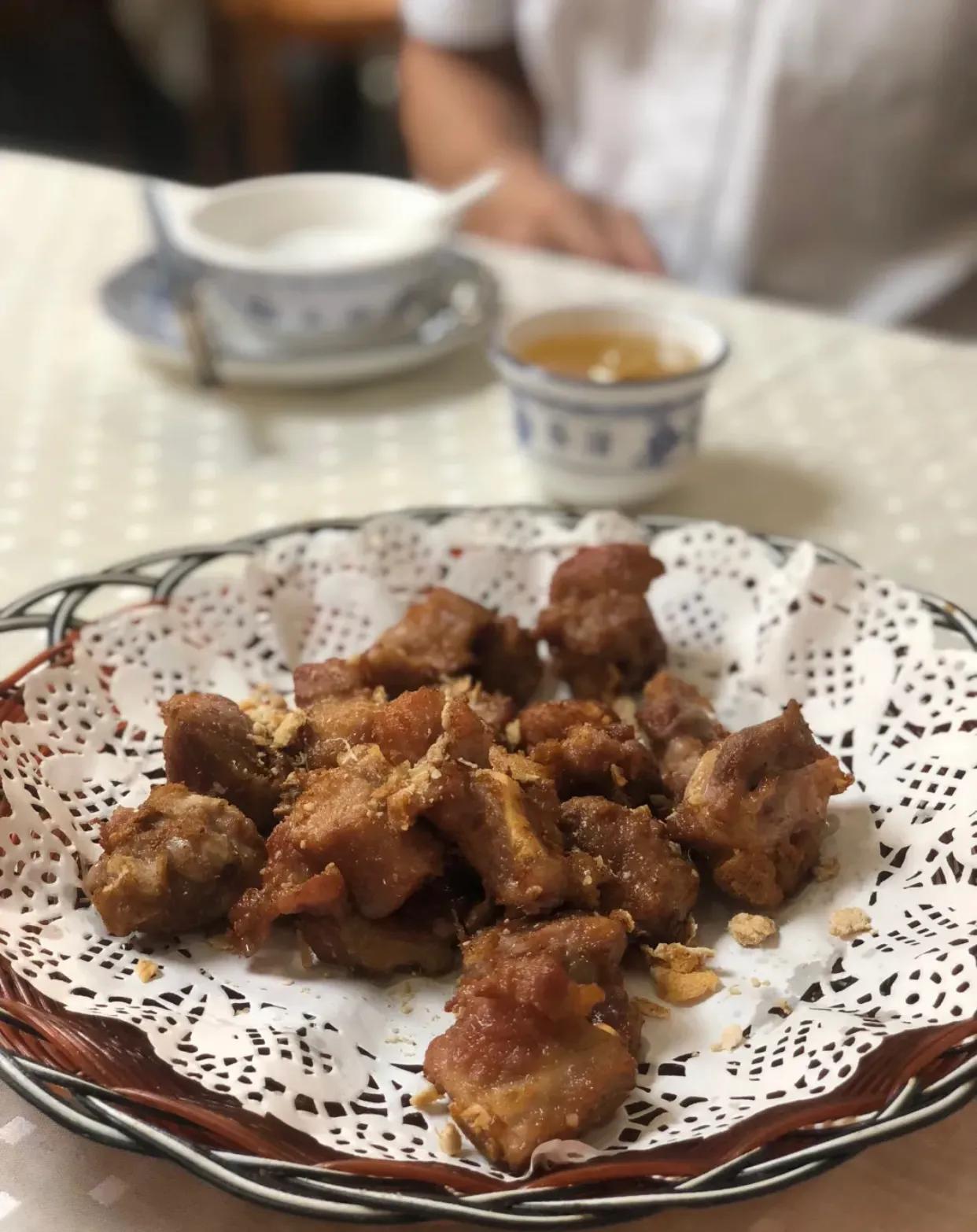 广州餐饮店独特装修设计，塑造魅力美食空间